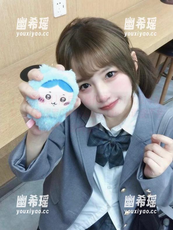 背后满是代码的51吃瓜网视频，有种探索Github的冲动…你说会不会出问题？