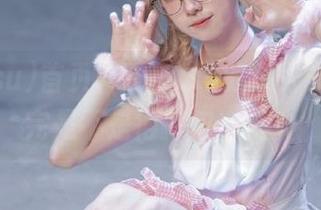 首页：998.su的瓜太多，吃不完是不是得打包带走？