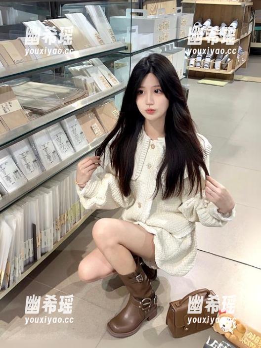 看到没，zztt155.ccm首页爆出的黑料太阳，居然跟蘑菇视频打成一团？