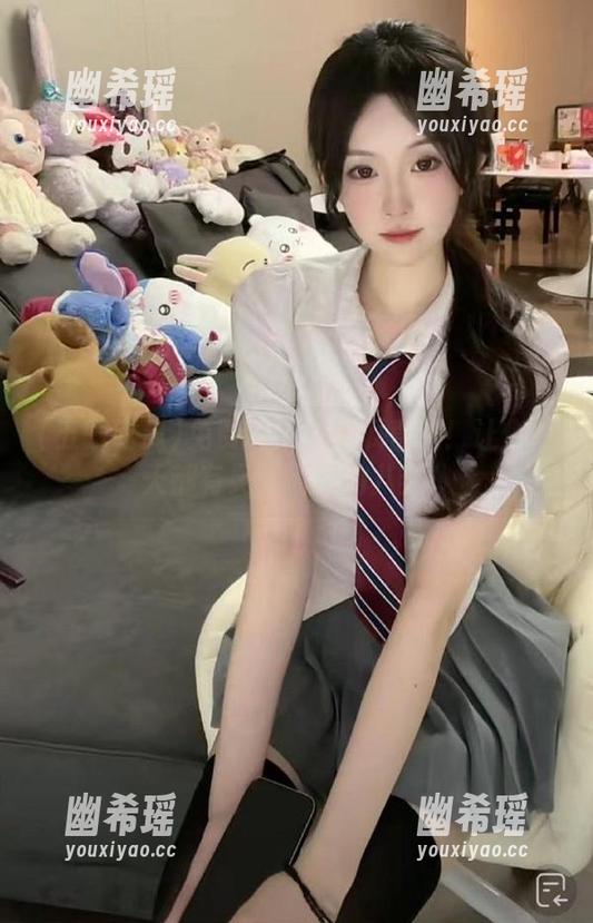 五一吃瓜 免费版五一吃瓜直达!让你每天都有灵光闪现的八卦!