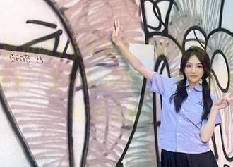 今天的瓜又香又甜，不能自己，快来“五一吃瓜网”分享我这份千层吃瓜心情！