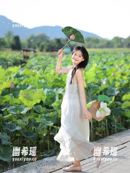 在线吃瓜不孤单，快来下载五一吃瓜群众，偷跑进入八卦世界。