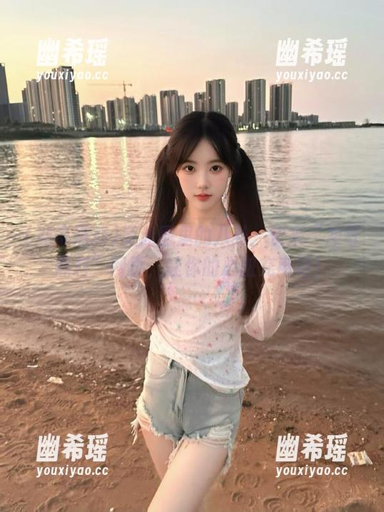 冲哥黑料 游泳圈里的八卦:快来“冲哥黑料”网页,让你的心脏充电吧!
