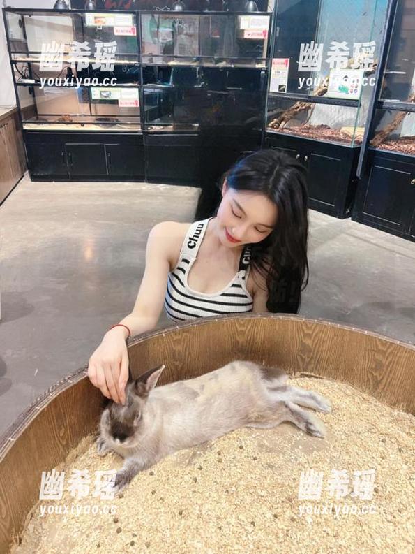 吃瓜511 最新在线吃瓜511,瓜界的黑马总是来得猝不及防!