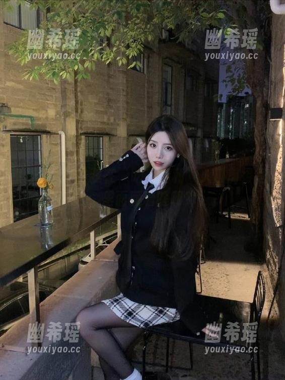 吃瓜福利 我在“吃瓜福利”入口前徘徊,里面藏着啥啊?