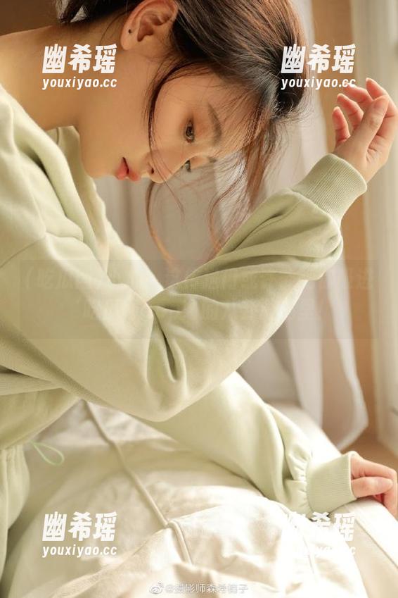 小心！这传送门或许能把你吸进‘吃瓜网app’的八卦漩涡里！