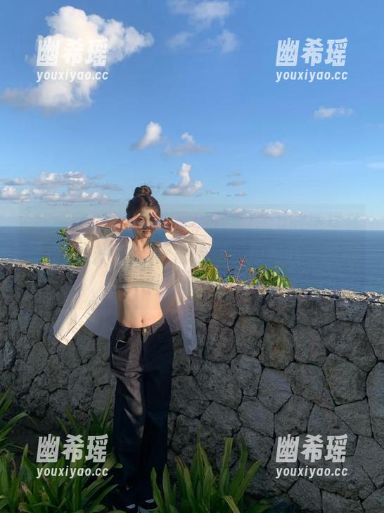 吃瓜网官网，使用app时感觉就像是在吃一道无尽的迷宫，瓜每转一次都让人惊叹！