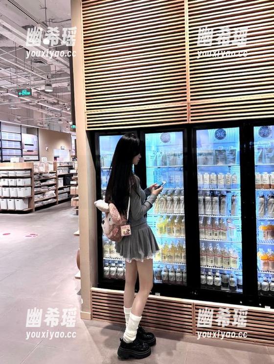 吃瓜网页版 假装沉稳,我的黑料永久存档在吃瓜网页版