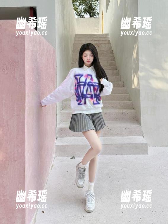 国产吃瓜 下载国产吃瓜,耳边全是八卦,可我杯里的茶却还没沏好,真想跟瓜直接聊聊天!