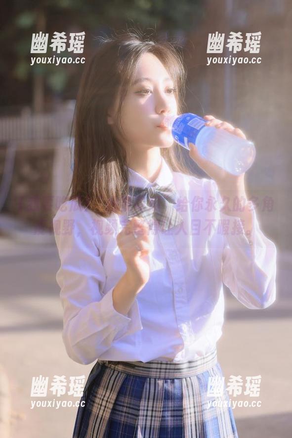 我要吃瓜 “我要吃瓜”给你永久的多角度视野,视频完整得让人目不暇接。