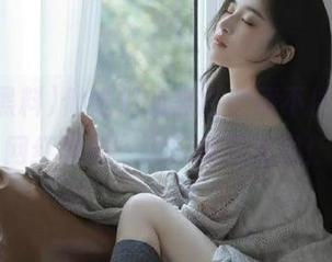 他她们的黑历史藏不住，在“网红黑料”入口疯狂涌现！