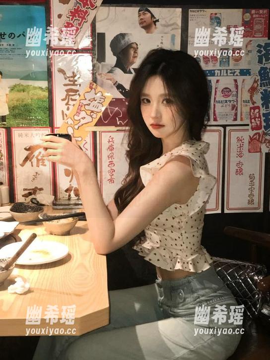 西瓜黑料社区 西瓜黑料社区,免费兰花指发放,轻松品味瓜田内幕,别成为那个“瓜罪犯”哦!