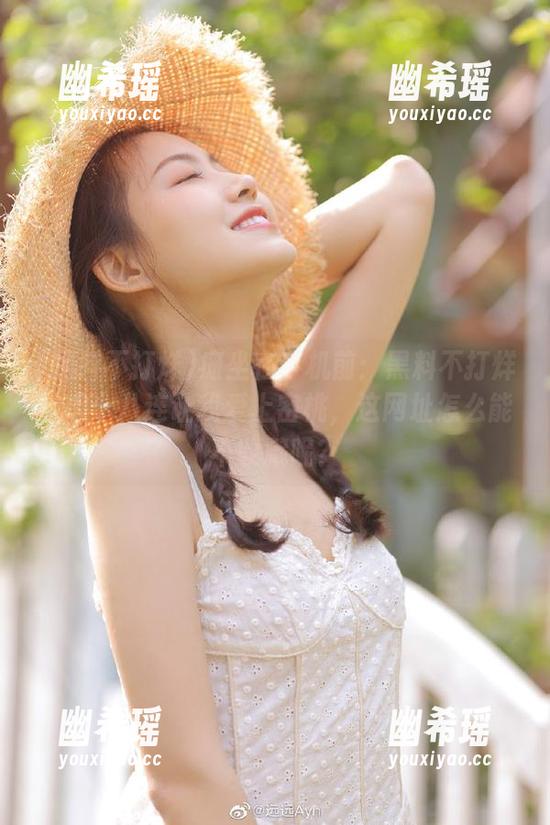 瘫坐在手机前：黑料不打烊肾虚十八连让我爱上密桃，这网址怎么能不收藏呢？