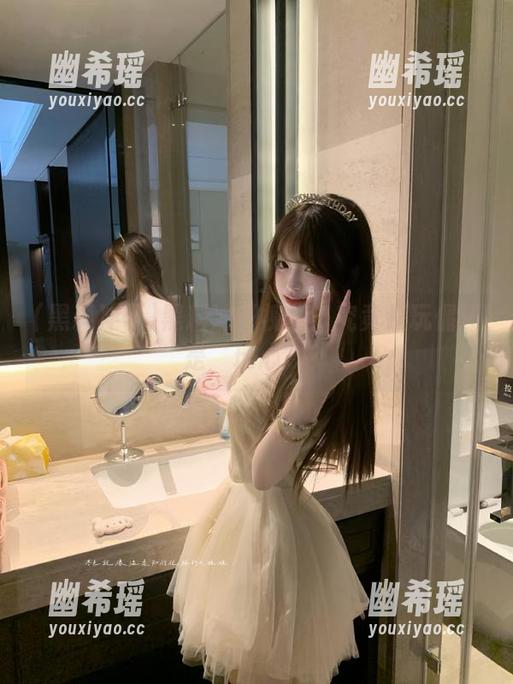 黑料冲哥 黑料冲哥视频:究竟是玩偶还是‘玩心’?