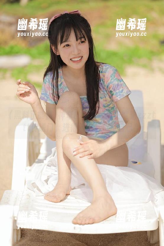神奇的免费黑料正能量zzzttt传送门，进得去，忘得了自己！